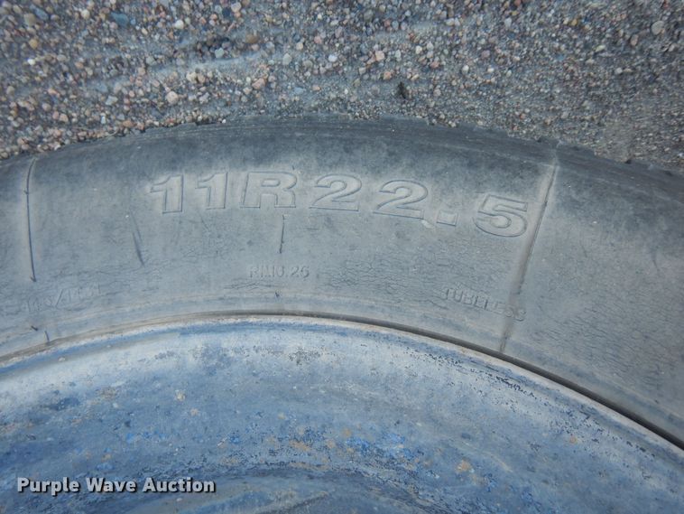 image for item HQ9531 1997 Peterbilt 357  ready mix truck