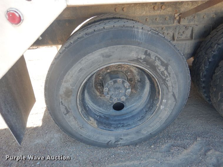 image for item HQ9531 1997 Peterbilt 357  ready mix truck