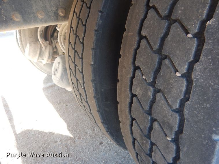 image for item HQ9531 1997 Peterbilt 357  ready mix truck