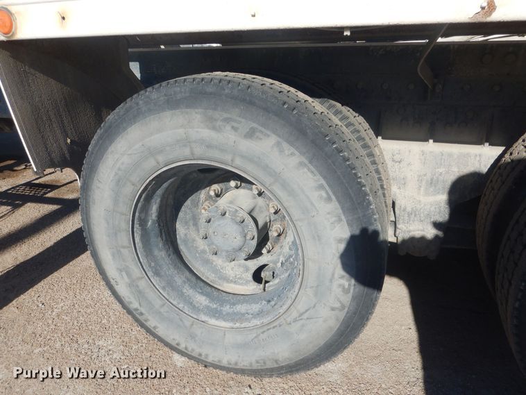 image for item HQ9531 1997 Peterbilt 357  ready mix truck