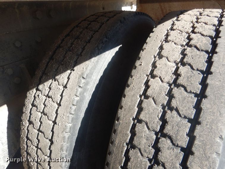 image for item HQ9531 1997 Peterbilt 357  ready mix truck