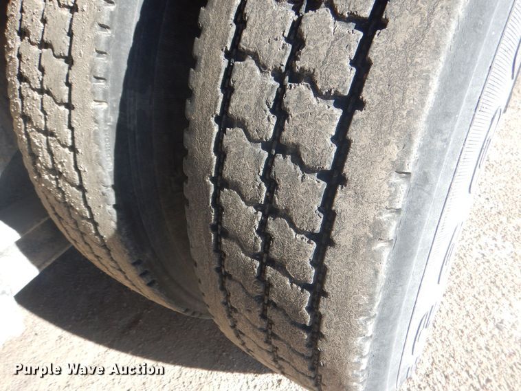 image for item HQ9531 1997 Peterbilt 357  ready mix truck