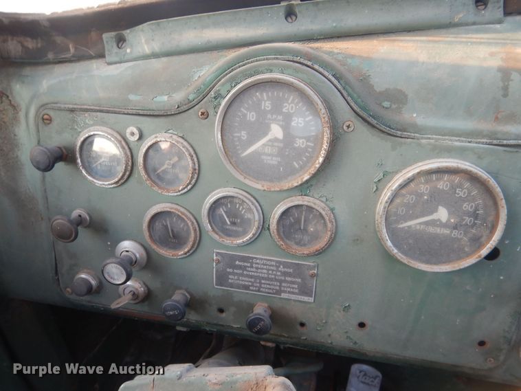 image for item HQ9558 1965 Mack B61  semi truck