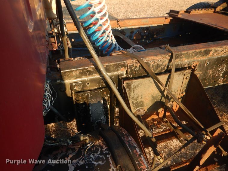 image for item HQ9558 1965 Mack B61  semi truck