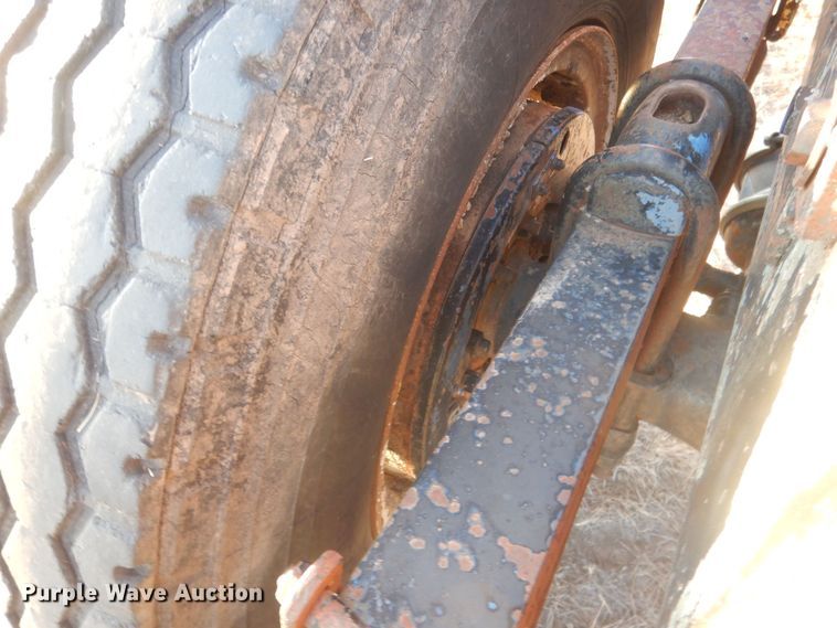 image for item HQ9558 1965 Mack B61  semi truck