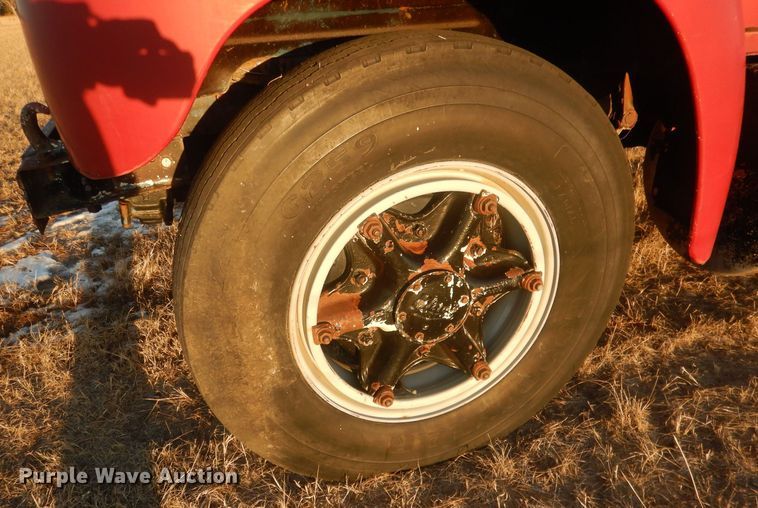 image for item HQ9558 1965 Mack B61  semi truck