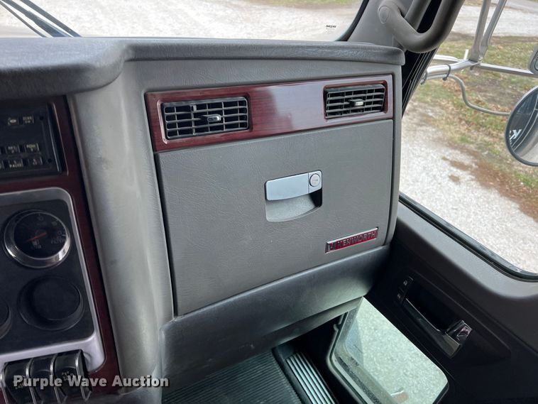 image for item ID9257 2007 Kenworth T800  dump truck