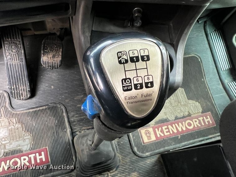image for item ID9257 2007 Kenworth T800  dump truck