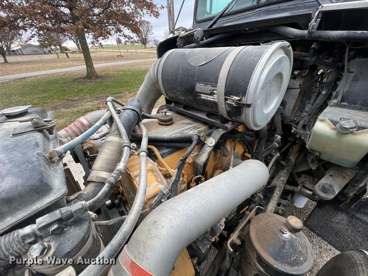 image for item ID9257 2007 Kenworth T800  dump truck