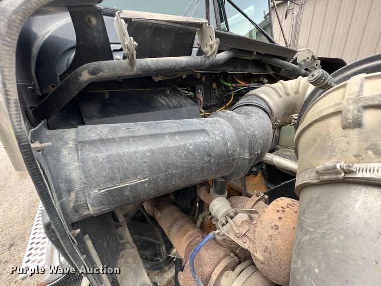 image for item ID9257 2007 Kenworth T800  dump truck