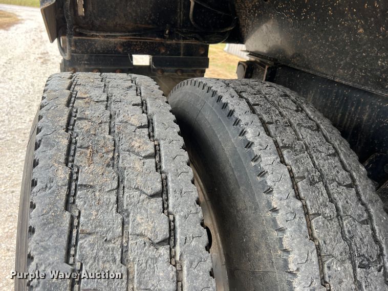 image for item ID9257 2007 Kenworth T800  dump truck