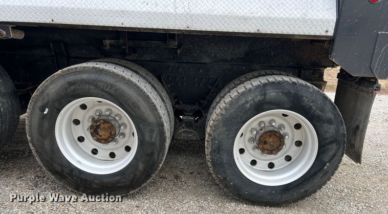 image for item ID9257 2007 Kenworth T800  dump truck