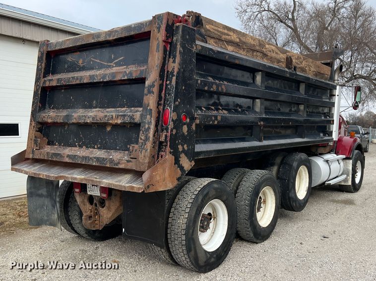 image for item ID9258 1997 Kenworth T800  dump truck