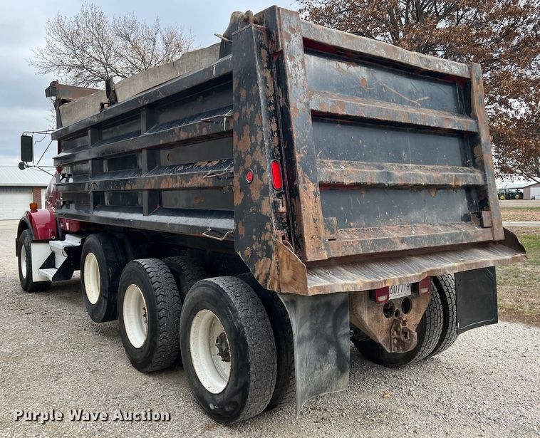 image for item ID9258 1997 Kenworth T800  dump truck