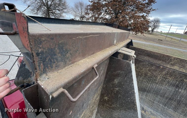 image for item ID9258 1997 Kenworth T800  dump truck