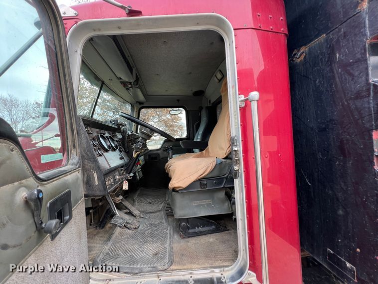 image for item ID9258 1997 Kenworth T800  dump truck