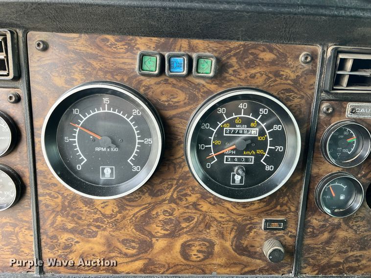 image for item ID9258 1997 Kenworth T800  dump truck