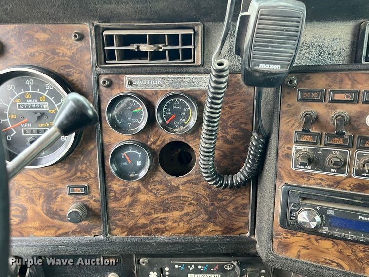 image for item ID9258 1997 Kenworth T800  dump truck