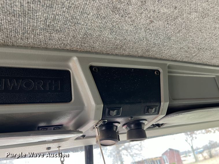 image for item ID9258 1997 Kenworth T800  dump truck