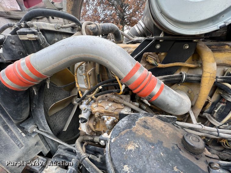 image for item ID9258 1997 Kenworth T800  dump truck