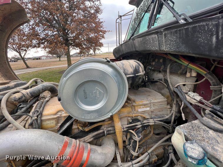 image for item ID9258 1997 Kenworth T800  dump truck