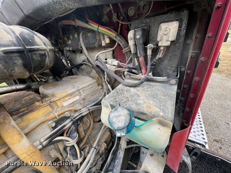 image for item ID9258 1997 Kenworth T800  dump truck