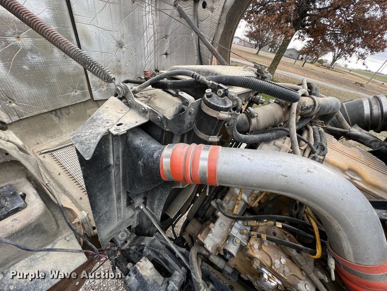 image for item ID9258 1997 Kenworth T800  dump truck