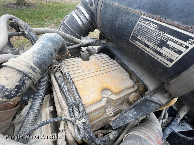 image for item ID9258 1997 Kenworth T800  dump truck