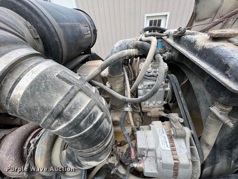 image for item ID9258 1997 Kenworth T800  dump truck