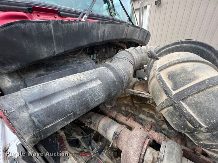 image for item ID9258 1997 Kenworth T800  dump truck