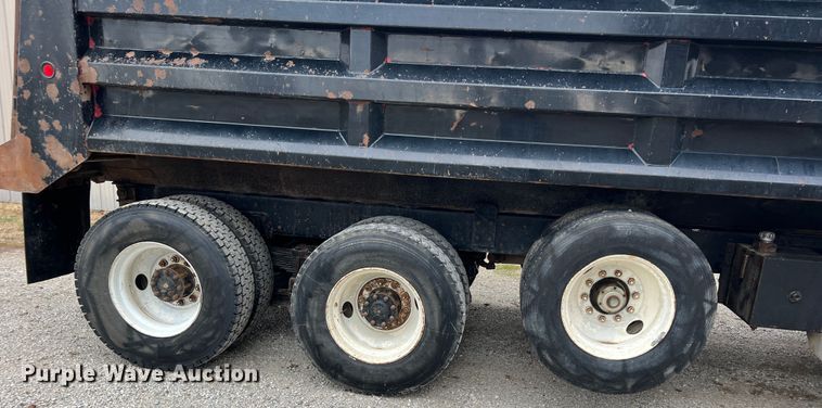 image for item ID9258 1997 Kenworth T800  dump truck