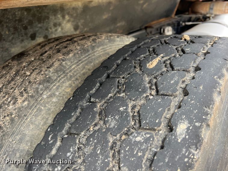 image for item ID9258 1997 Kenworth T800  dump truck