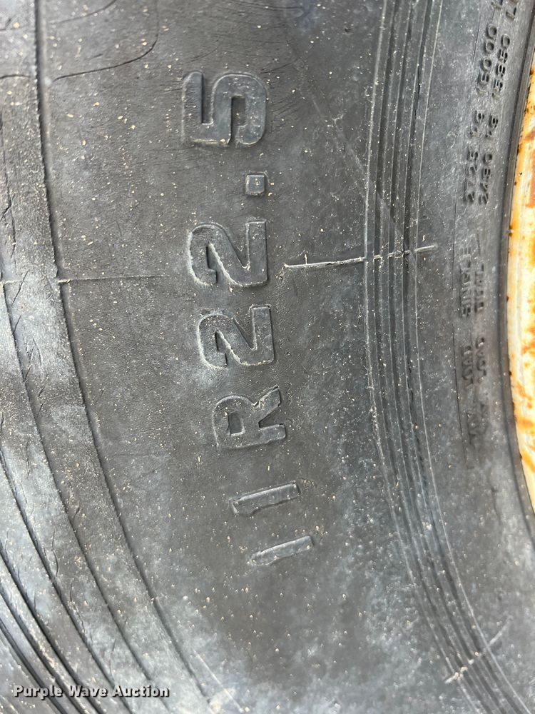 image for item ID9258 1997 Kenworth T800  dump truck