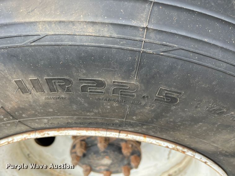 image for item ID9258 1997 Kenworth T800  dump truck