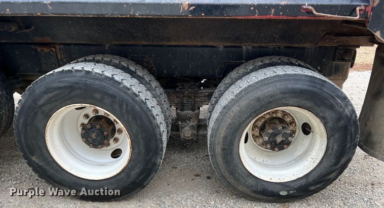 image for item ID9258 1997 Kenworth T800  dump truck