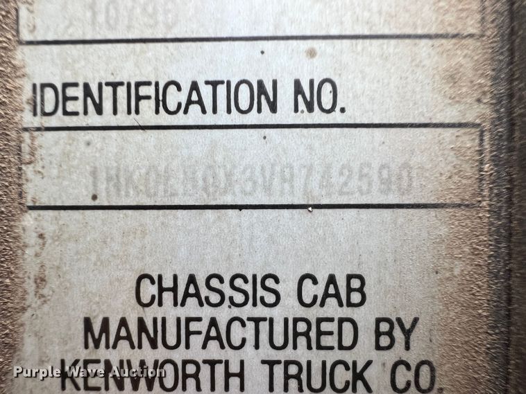 image for item ID9258 1997 Kenworth T800  dump truck