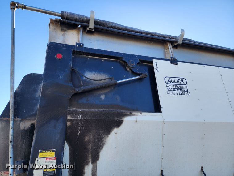 image for item IL9074 2012 Aulick Aultimate 4670542  live bottom trailer