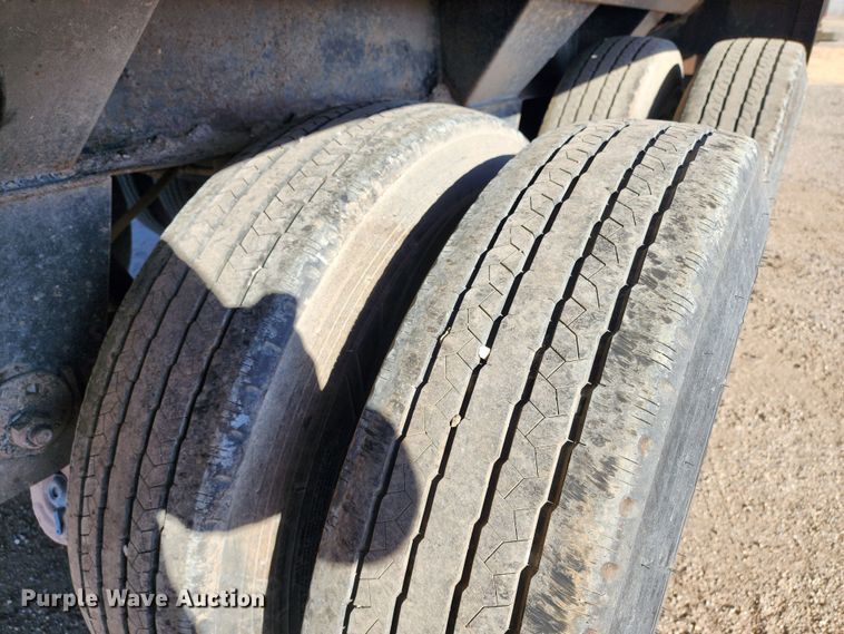 image for item IL9074 2012 Aulick Aultimate 4670542  live bottom trailer