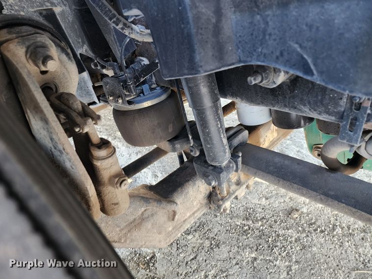 image for item IL9075 2007 Volvo VNL  semi truck