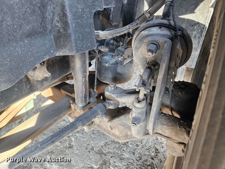 image for item IL9075 2007 Volvo VNL  semi truck