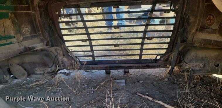 image for item IU9899 Freightliner hood