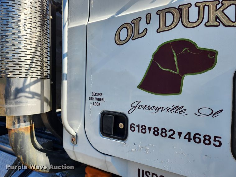 image for item JB9717 1994 Mack CH613  semi truck