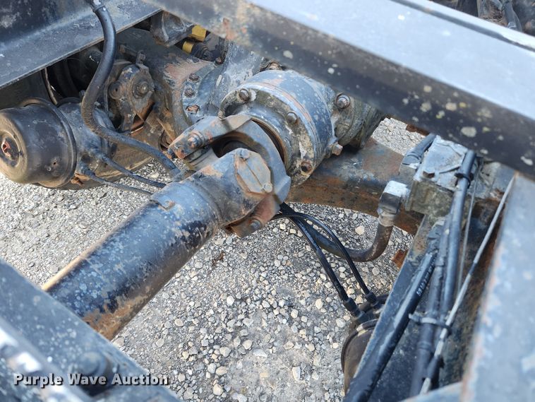 image for item JB9717 1994 Mack CH613  semi truck