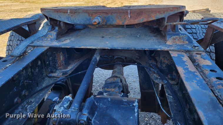 image for item JB9717 1994 Mack CH613  semi truck