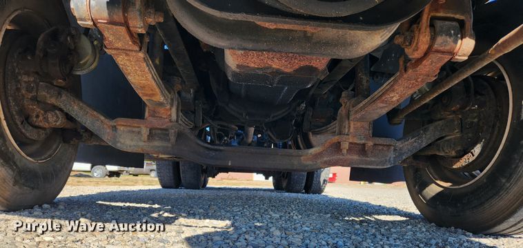 image for item JB9717 1994 Mack CH613  semi truck