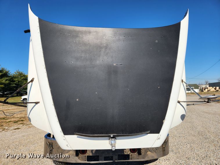 image for item JB9717 1994 Mack CH613  semi truck