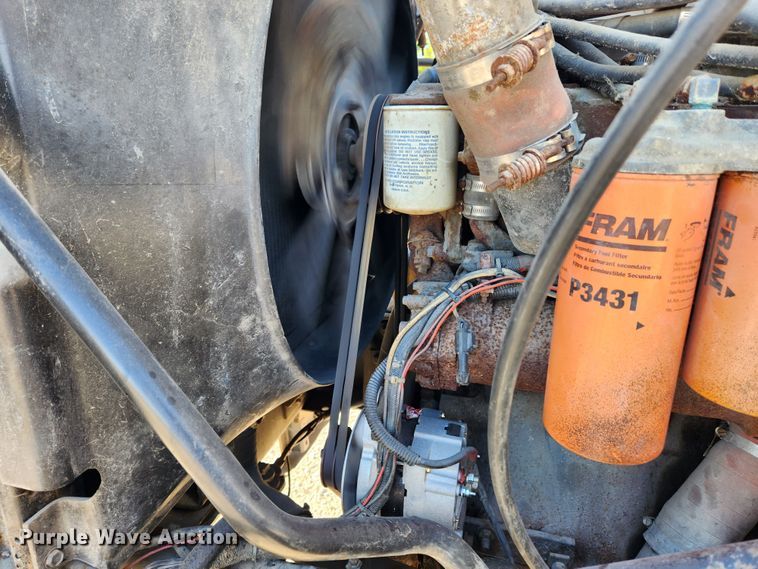 image for item JB9717 1994 Mack CH613  semi truck