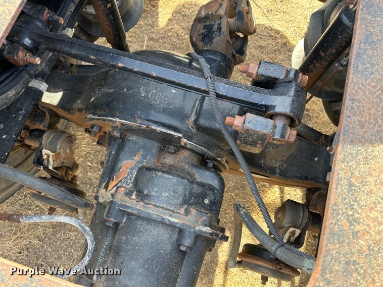 image for item JD9668 2001 Mack CX613  semi truck