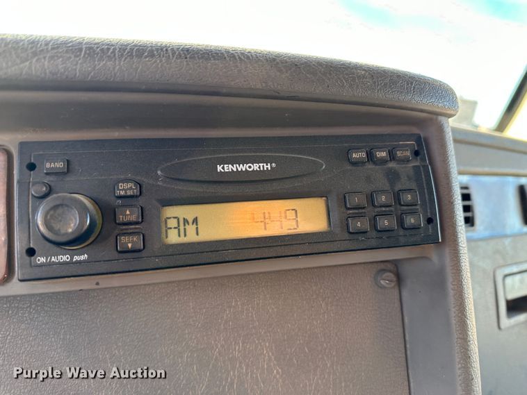 image for item JD9681 2005 Kenworth T300  truck cab and chassis