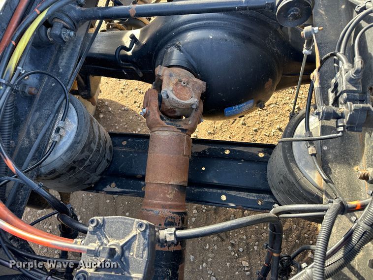 image for item JD9681 2005 Kenworth T300  truck cab and chassis